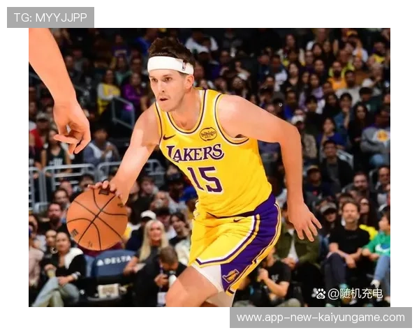 湖人里夫斯突破抛投，关键两分止血